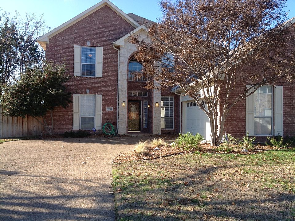 1st image of 9703 Vinewood Dr
