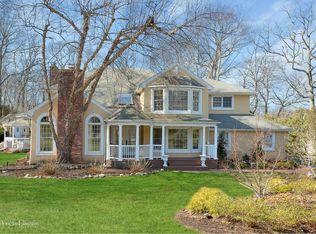 6 Woodstone Ct, Huntington Station, NY 11746