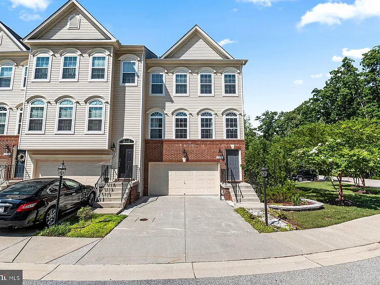 728 Millhouse Dr — Photo 1