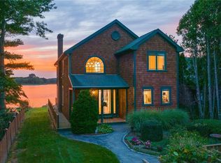 567 Shore Acres Ave, North Kingstown, RI 02852