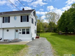 79 S B St, Taftville, CT 06380