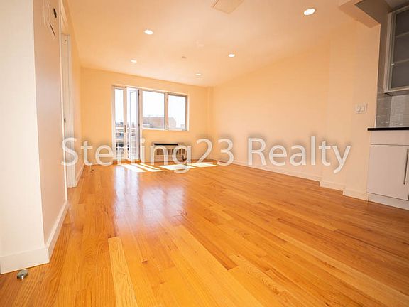 5th image of 23-15 Astoria Blvd #6CF