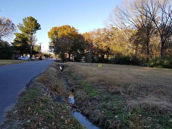 3rd image of 302 Parkway Dr Lot 32