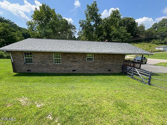 3rd image of 4240 Forge Ridge Rd