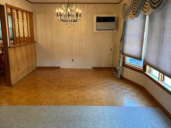 5th image of 36 E Scranton Ave