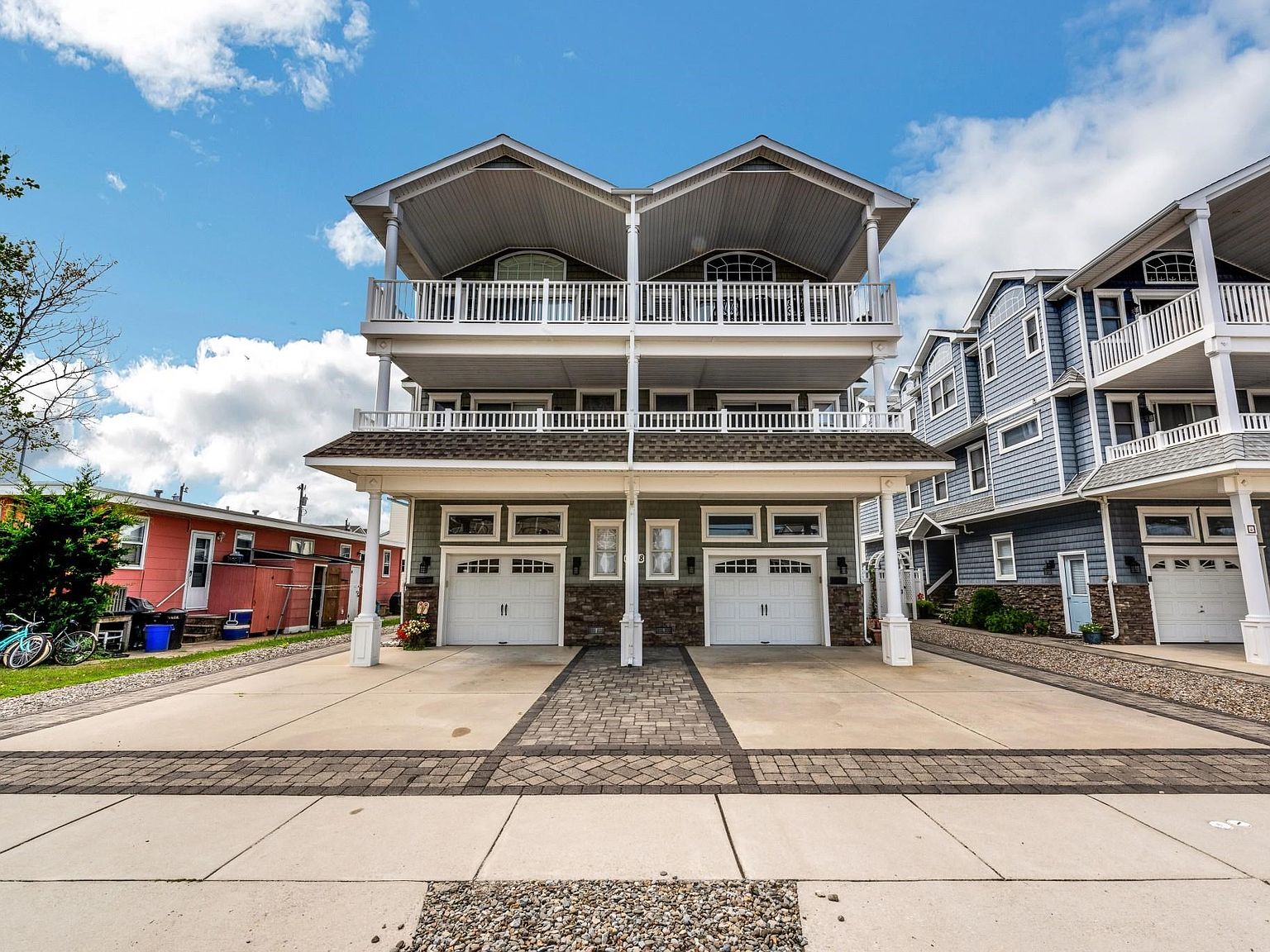 6608 Landis Ave, Sea Isle City, NJ 08243