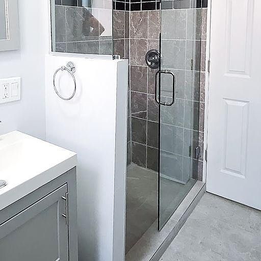 1st image of 619 E Groveland Park #1