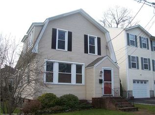 40 Fairwood Ave, Milford, CT 06460