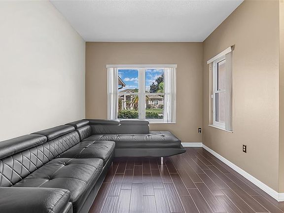 5th image of 428 ACACIA TREE WAY