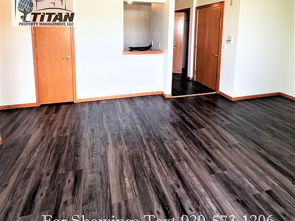 5th image of 403 N 1st Ave