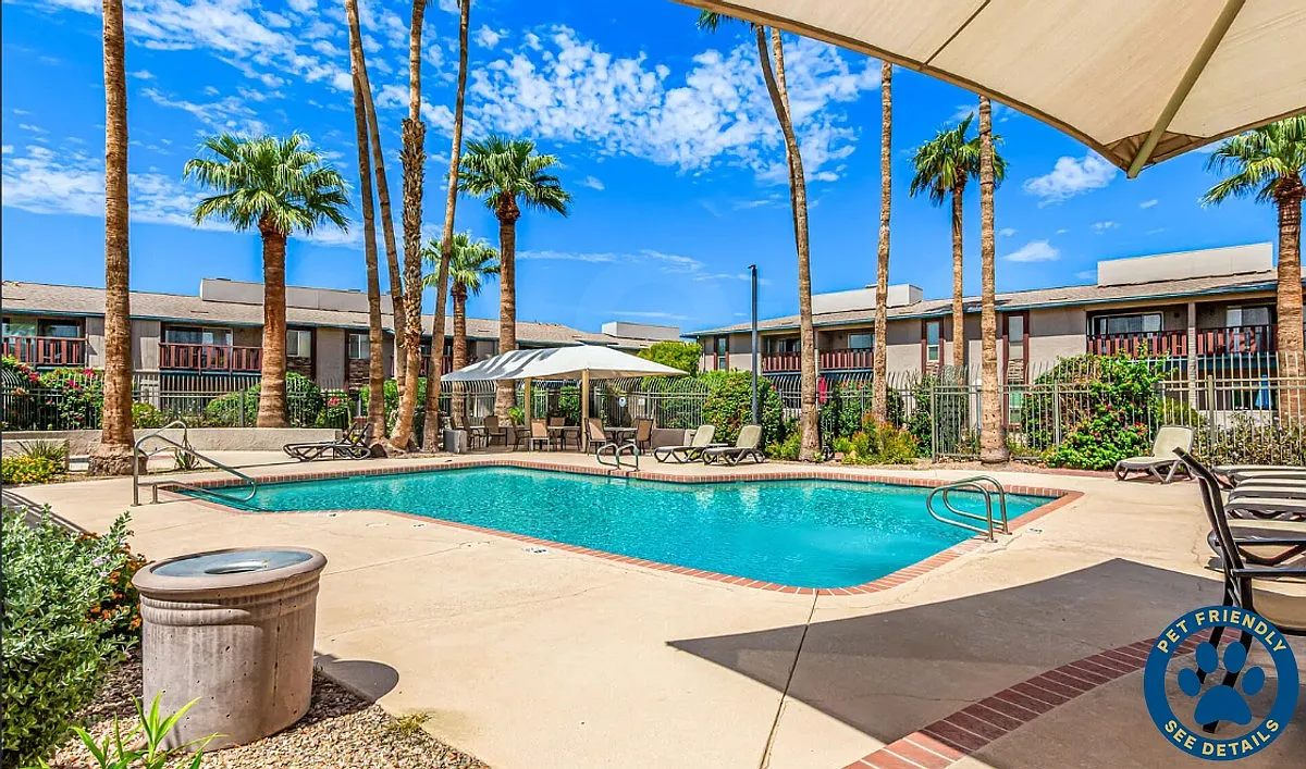 1 bed, 1.0 bath, 790 sqft, $1,399 — Photo 1