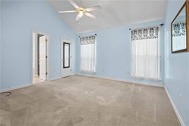 102 Woods Dr — Photo 8