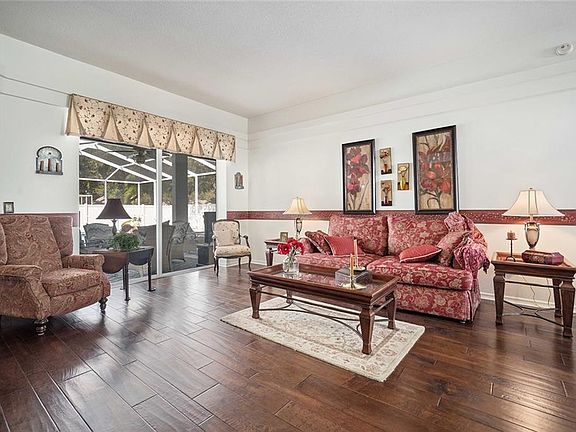 5th image of 4611 Gentrice Dr