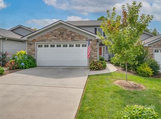 36 Holiday Dr, Arden, NC 28704