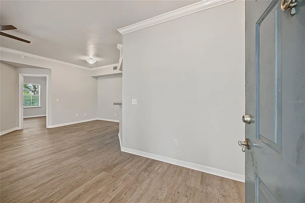 2 bed, 2.0 bath, 976 sqft, $1,650 — Photo 4