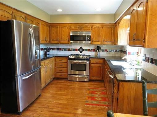 2nd image of 9603 W 124th St