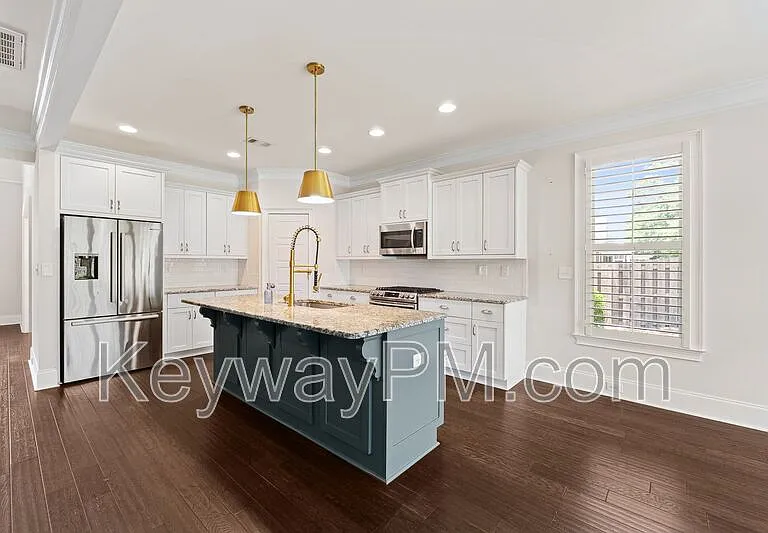 232 Dixon Ct — Photo 9