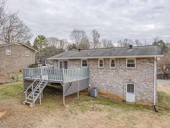 5th image of 1207 Althea St