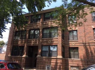 2200 W Berteau Ave APT 3, Chicago, IL 60618