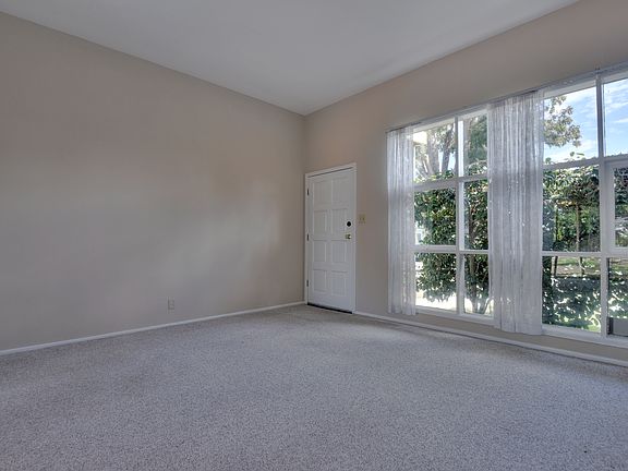 5th image of 816 Kathryne Ave