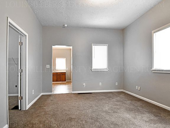 2nd image of 430 Montana Ave