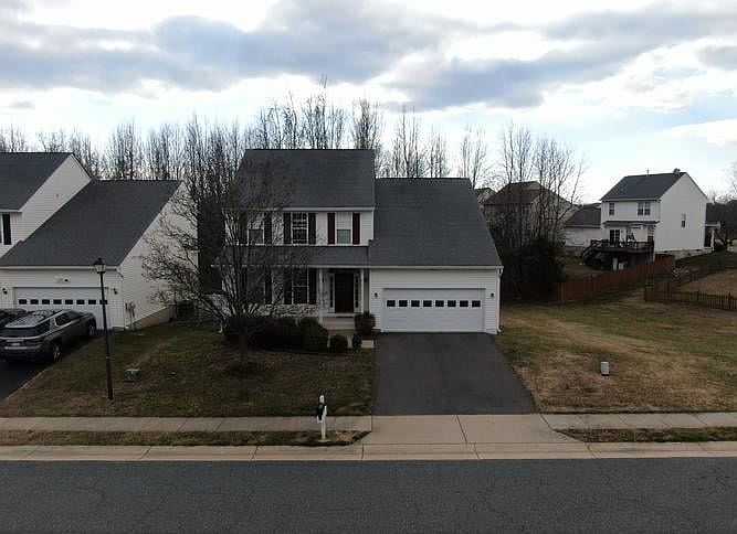 1st image of 6938 Versaille Dr
