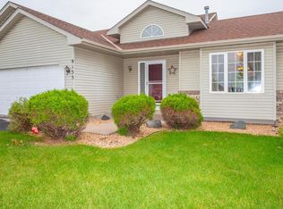 9133 Parkside Dr, Woodbury, MN 55125