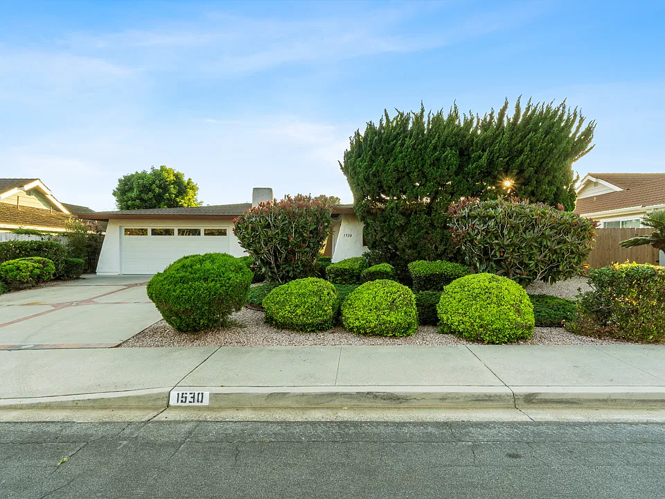 1530 Sunrise Cir