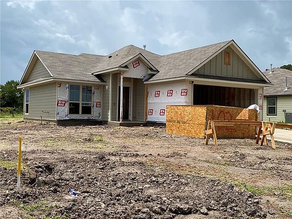 2nd image of 102 Meadow Lake Dr