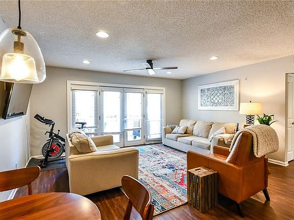 3rd image of 3650 Ashford Dunwoody Rd NE Unit 821
