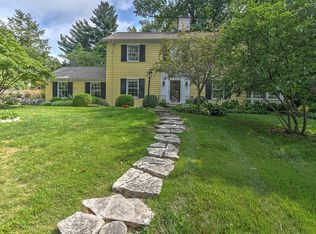 130 Southmoreland Pl, Decatur, IL 62521