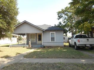 415 W Garza St, Slaton, TX 79364