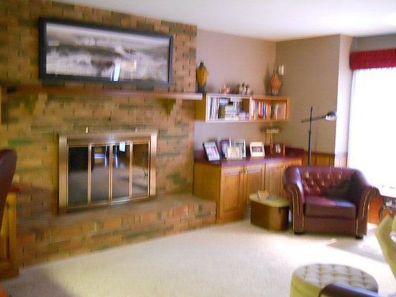 2nd image of 1367 Collinswood Ln