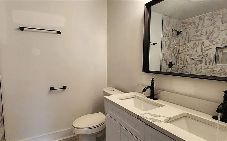 273 Wadley St NW — Photo 8