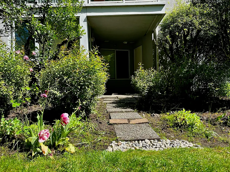 8460 Jellicoe St — Photo 11