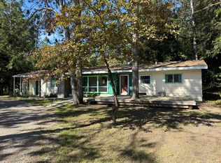 12143 Inverness Trail Rd, Cheboygan, MI 49721