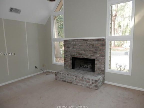 2nd image of 10 Bobwhite Ln