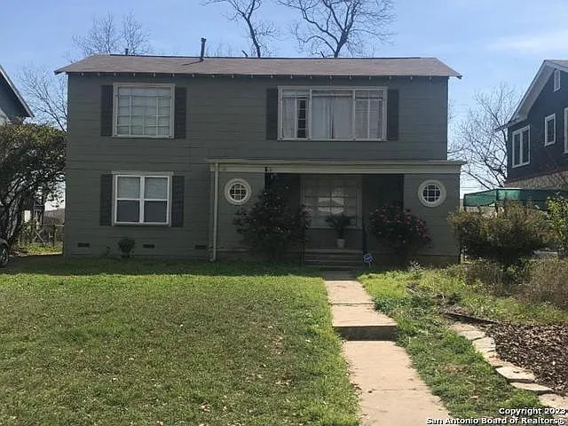 2 bed, 1.0 bath, 1048 sqft, $1,350 — Photo 1