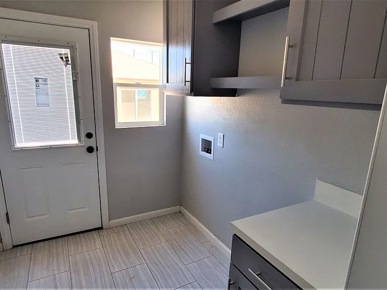 706 W Euclid Ave — Photo 28