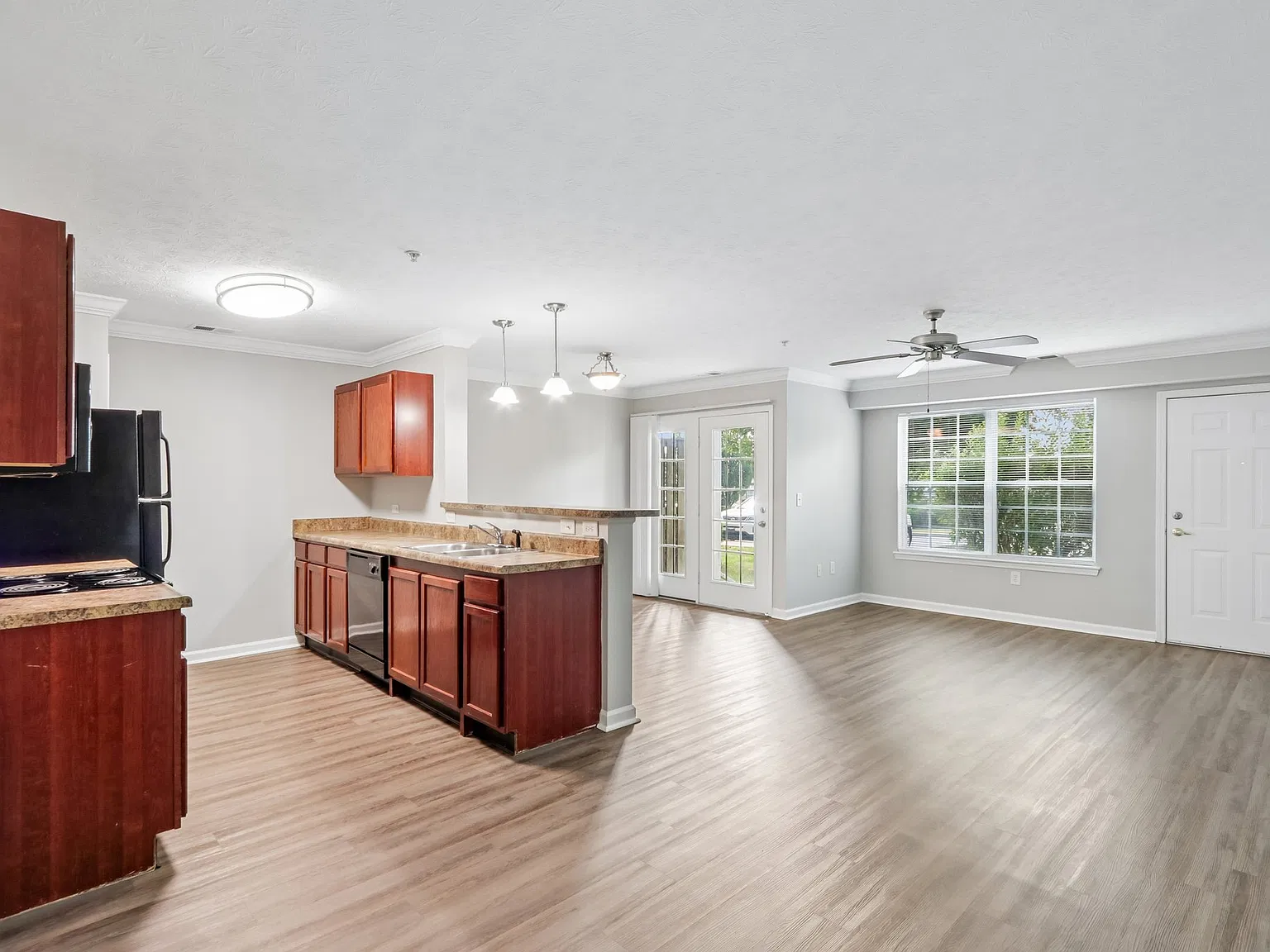 Trotters Pointe — Photo 4