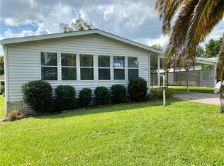 1406 Plantation Dr, Lady Lake, FL 32159