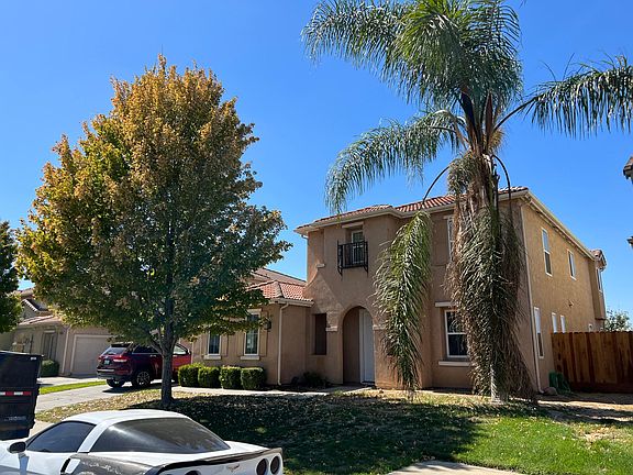 2nd image of 2029 Shasta Dr