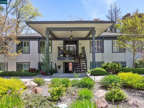 2520 Ptarmigan Dr APT 4, Walnut Creek, CA 94595