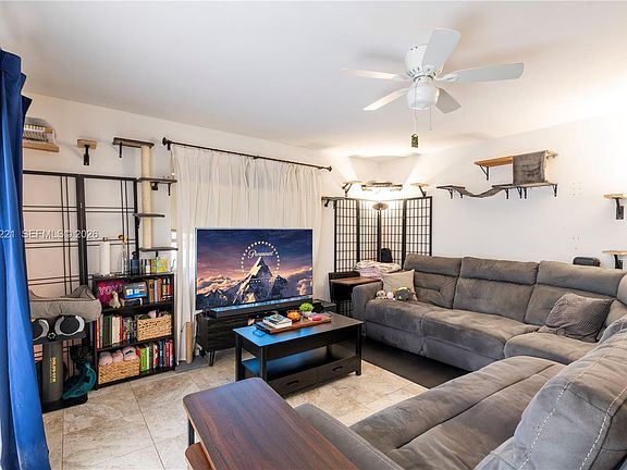 4th image of 9490 SW 77th Ave APT N1