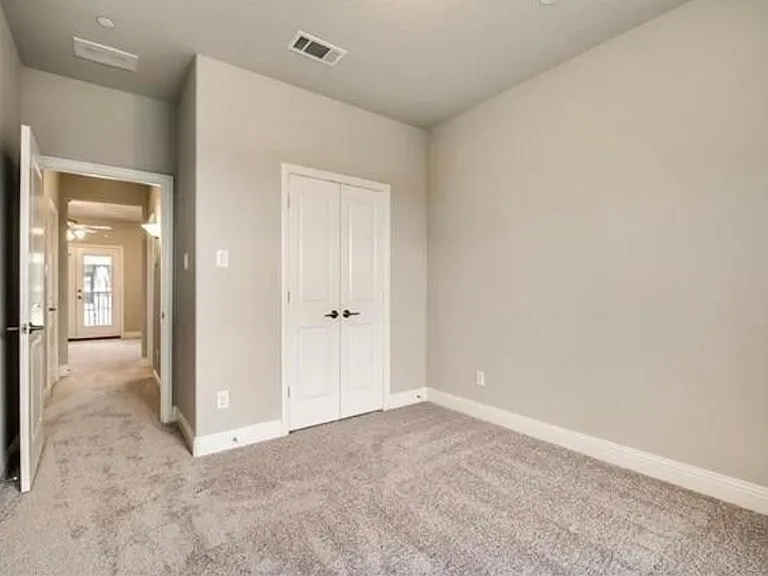 291 Scotia St — Photo 11
