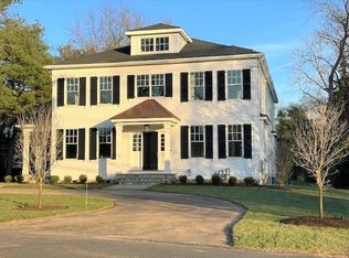 85 Benvenue St, Wellesley, MA 02482