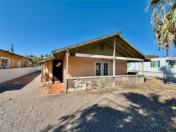 3rd image of 210 Riverwood Lane