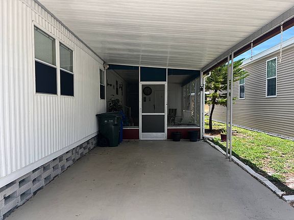 4th image of 15777 Bolesta Rd #122