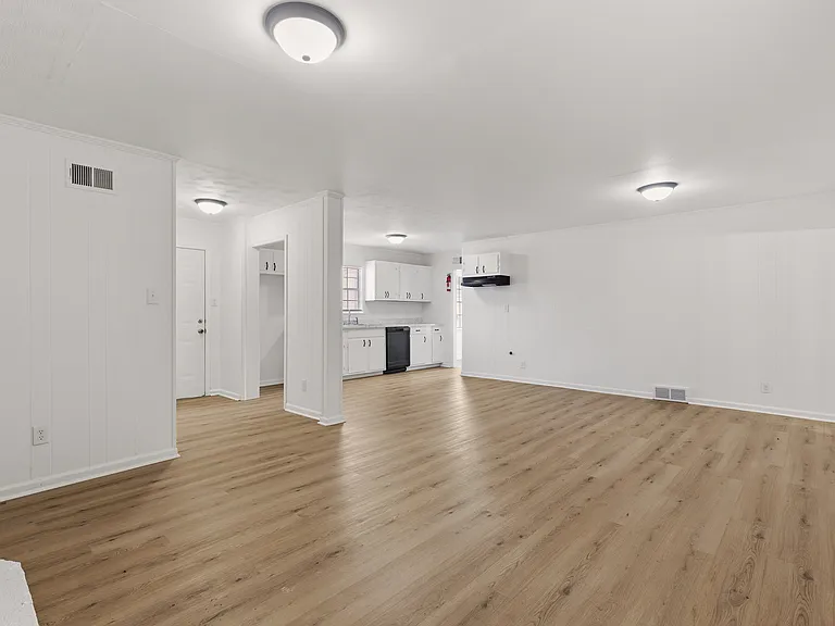 1642 Rozelle Cv — Photo 8