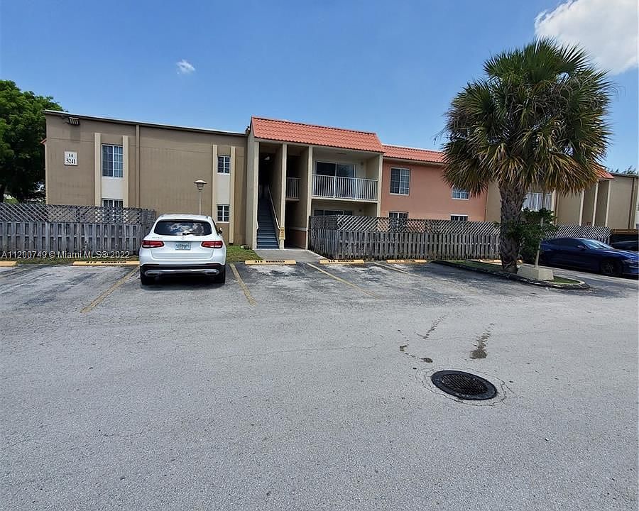 1st image of 5241 Geneva Way APT 207